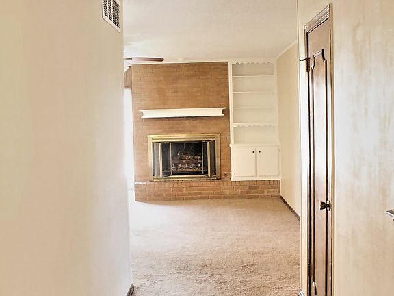 2nd image of 716 N Markwell Ave