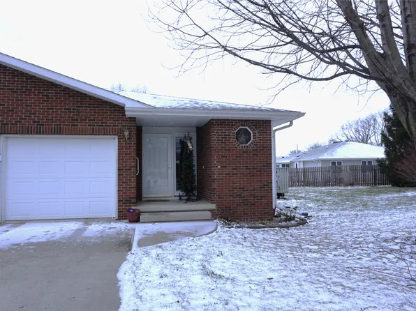 827 W Fremont St, Winterset, IA 50273