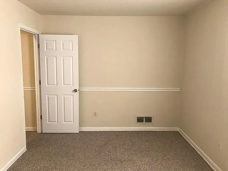 9914 Brixton Ln — Photo 10