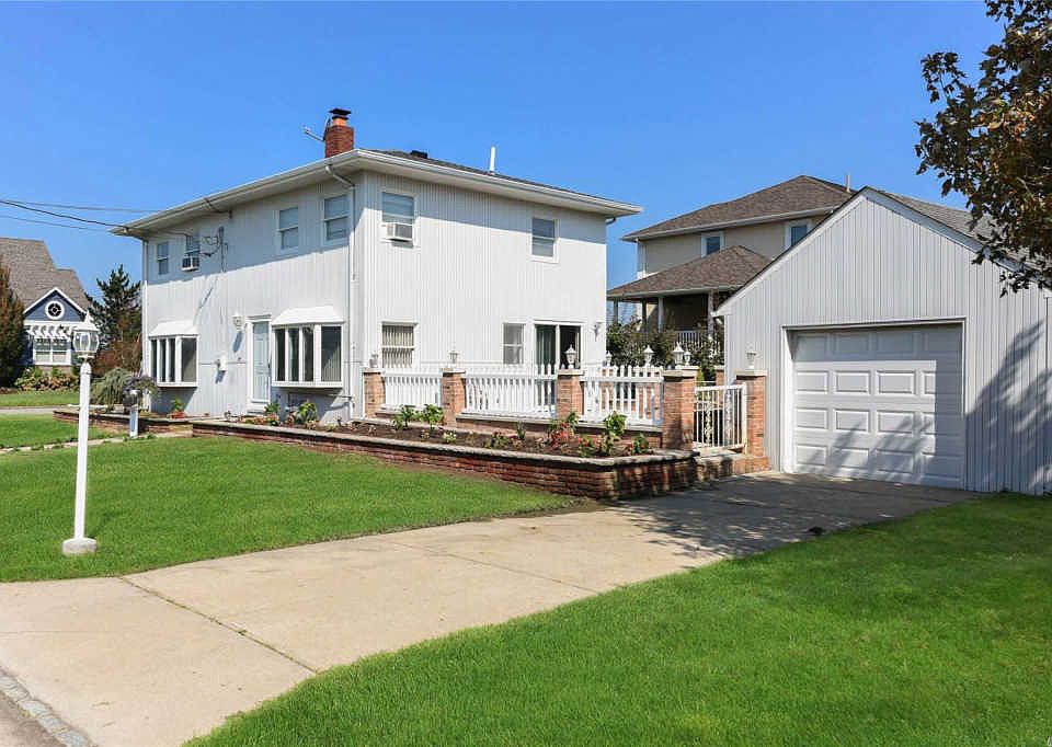 9 Cabot Rd W, Massapequa, NY 11758 Zillow