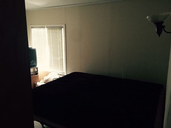 3rd image of 1230 Manning Ave S