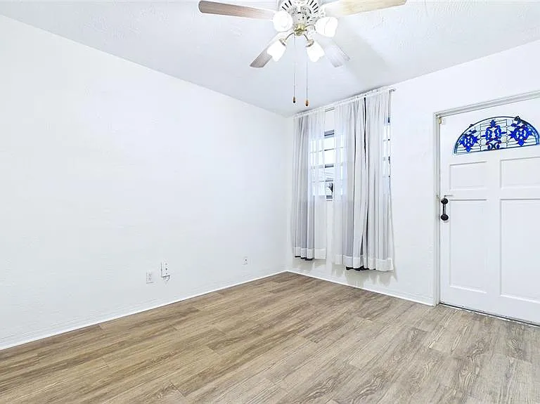 2454 Australia Way E #32 — Photo 47
