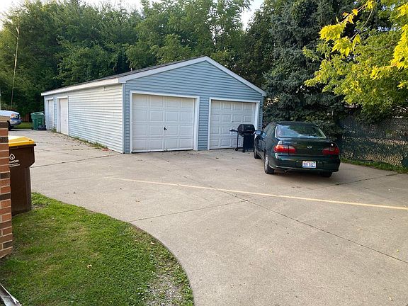 2nd image of 149 Grand Manor Dr