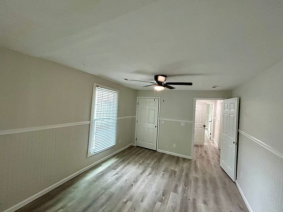 5th image of 204 S Moore Rd