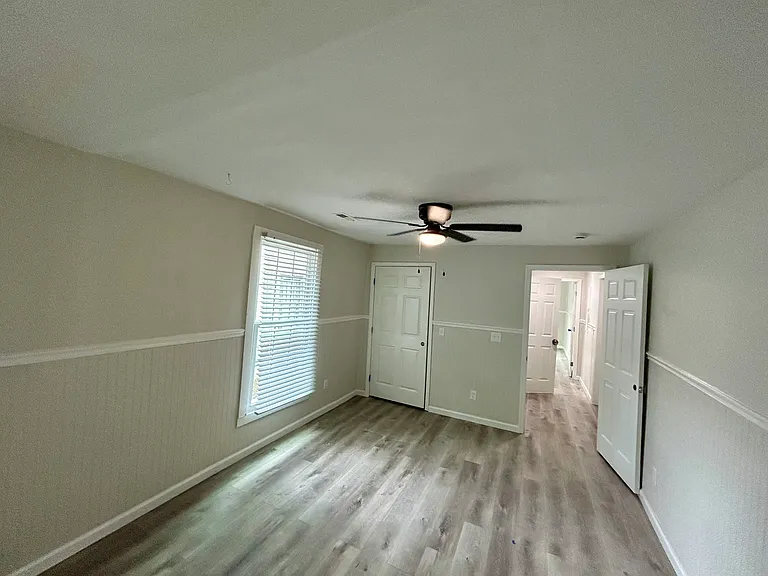 204 S Moore Rd — Photo 5