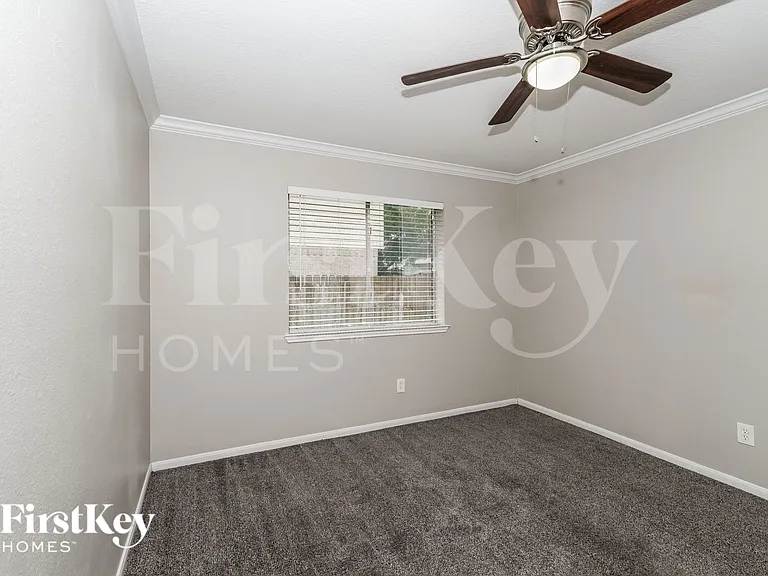 19442 Elmtree Estates Dr — Photo 16