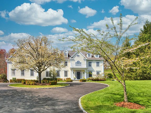 145 Turtle Back Road