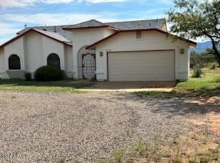 9774 E Coyote Trl, Hereford, AZ 85615