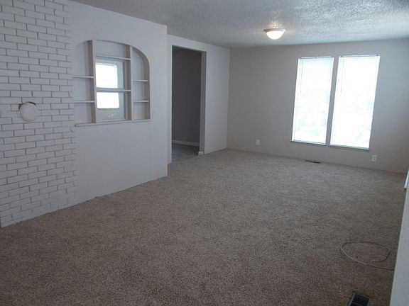 4th image of 120 Terminal St