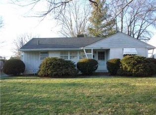 2860 Wellesley Rd, Columbus, OH 43209