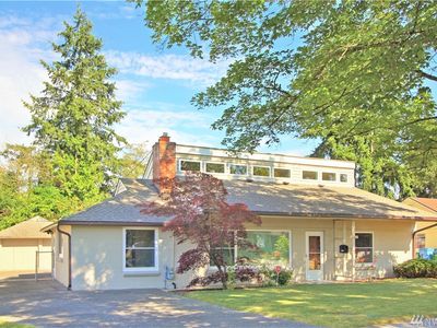16268 6th Ave NE, Seattle, WA, 98155