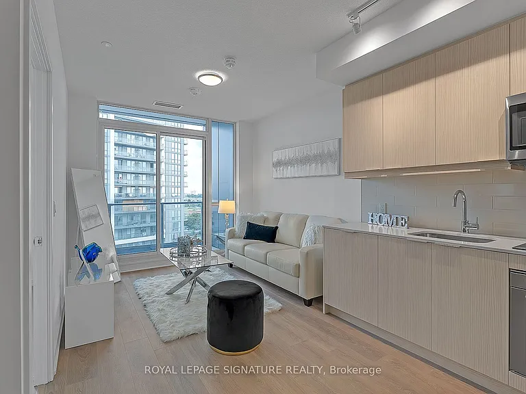 36 Forest Manor Rd #722 — Photo 4