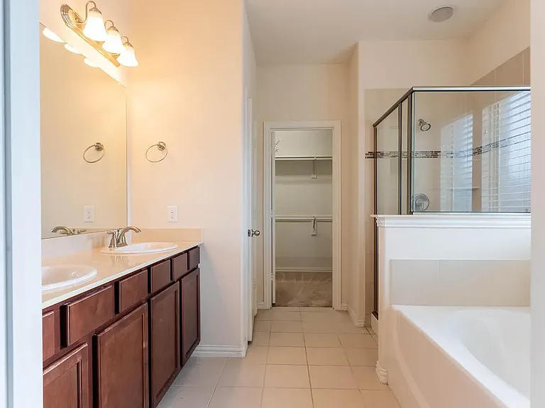 2601 Sun Creek Dr — Photo 15