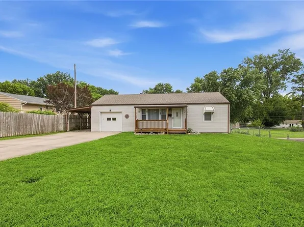 1209 SW Eugene St, Blue Springs, MO 64015
