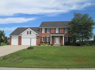 625 Springwood Dr, Hebron, IN 46341