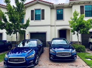 1011 Kapok Ln, Riviera Beach, FL 33410