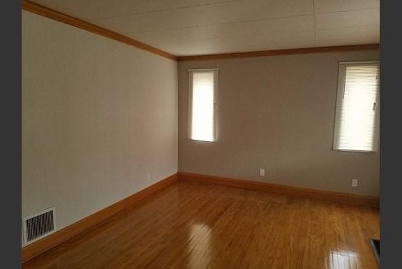 5th image of 2627 Gehrum Ln