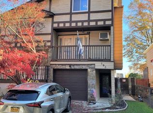 193 Park Dr N, Staten Island, NY 10314