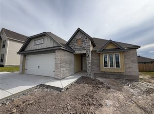 2209 Autumn Lake Dr, Bryan, TX 77807