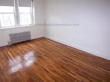 2nd image of 2045 Commonwealth Ave APT 10