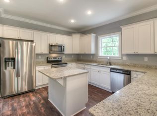 118 Oak St, Ashland City, TN 37015