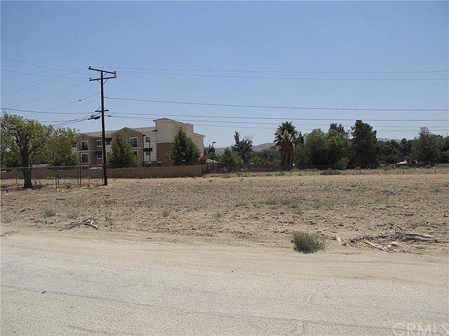 2nd image of 25139 Palm Ave