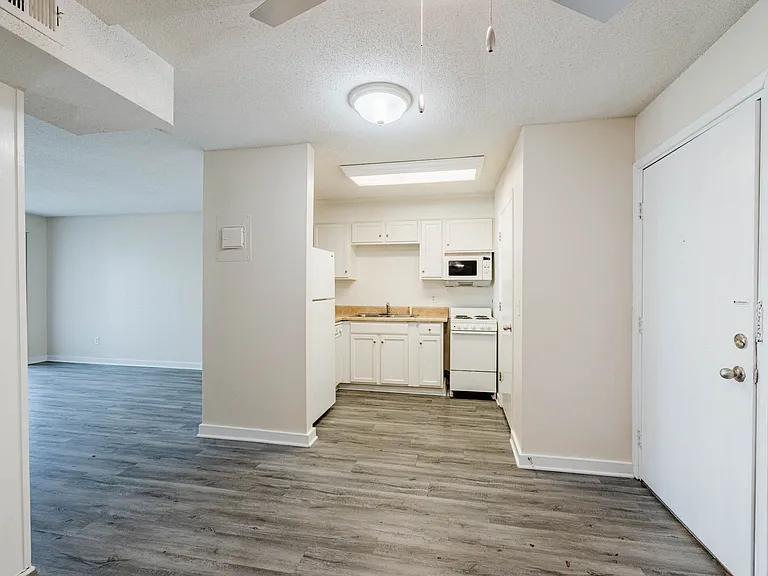 Village Green Apartment Homes — Photo 58