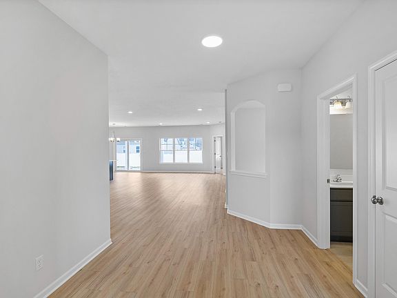 2nd image of 12322 Ontario Pl
