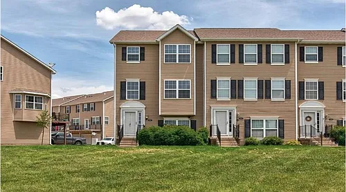 4548 NE McDougal Ln Photo 1
