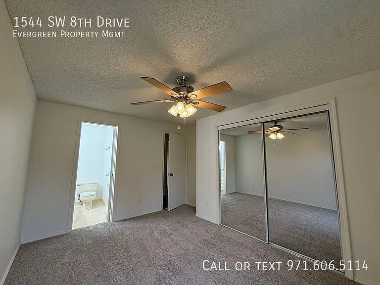 1544 SW 8th Dr — Photo 20