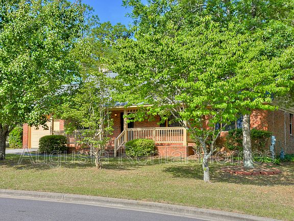 3rd image of 2913 Norwood Dr