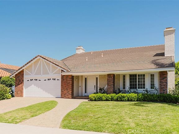 3rd image of 29049 Acanthus Ct