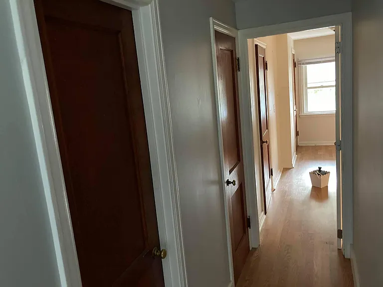 27 Glenwood St #3 — Photo 5