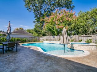 8522 Old Quarry Dr, Sugar Land, TX 77479