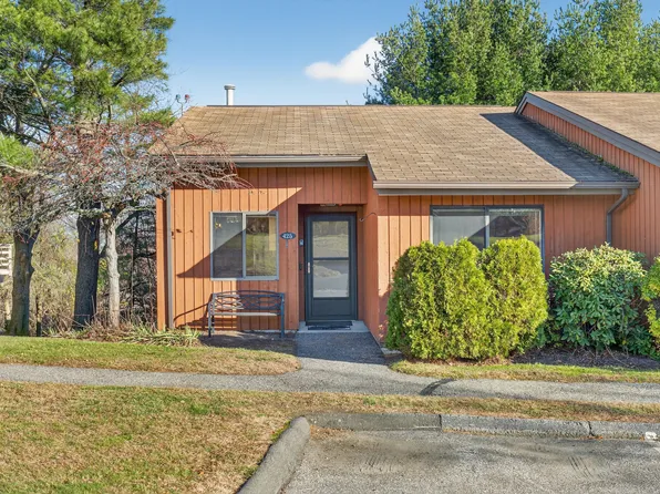 425 Asbury Ridge #425, Shelton, CT 06484