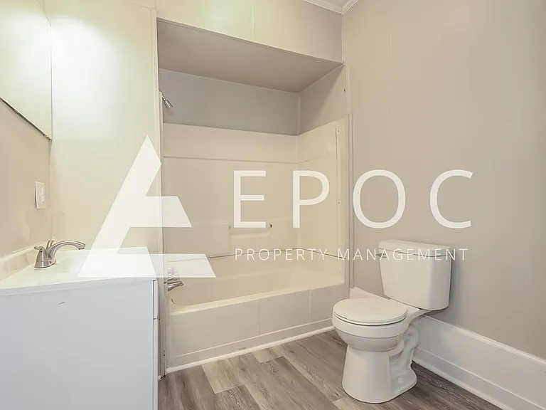 1010 Gordon St — Photo 10