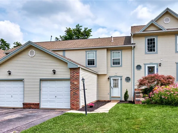 102 Chelsea Dr, Imperial, PA 15126