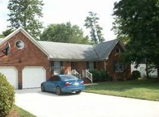912 Lambourne Ct, Chesapeake, VA 23322