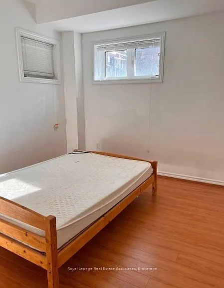 11 Zeng Cheng Dr — Photo 2