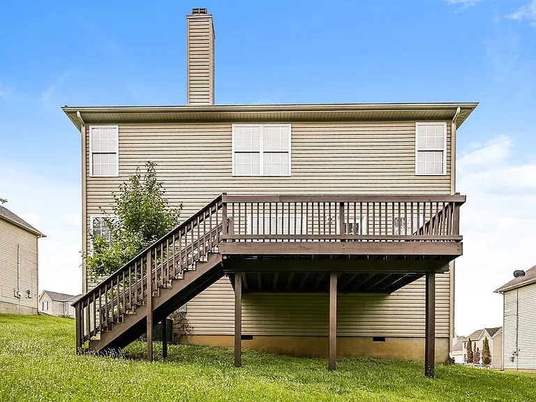 167 Lyndhurst Dr — Photo 17
