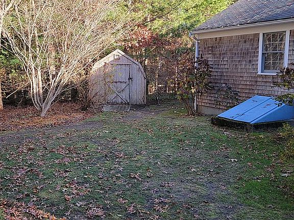 4th image of 139 E Osterville Rd