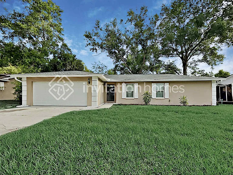 7523 Dockside St — Photo 1