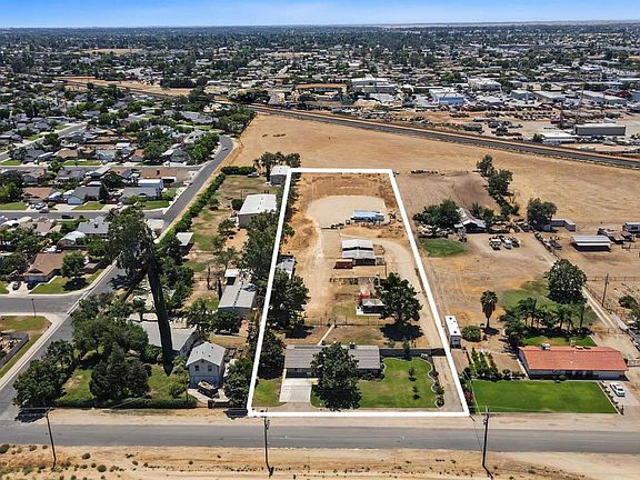 2nd image of 12420 Paddock Pl