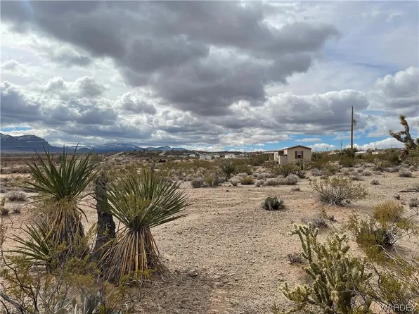 1310 E Stanton Dr, Meadview, AZ 86444