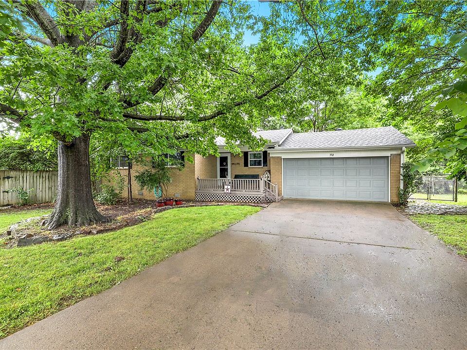 1st image of 332 W Wren Cir