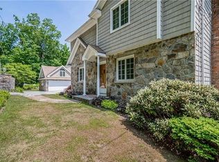 343 Riversville Rd, Greenwich, CT 06831