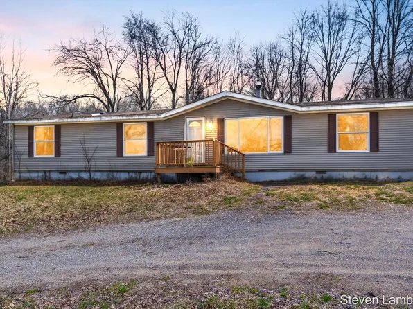 762 Dollies Ln, Hastings, MI 49058