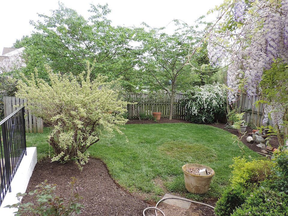 2nd image of 21579 Awbrey Pl