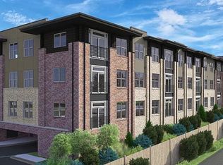 155 S Monaco Pkwy #204, Denver, CO 80224