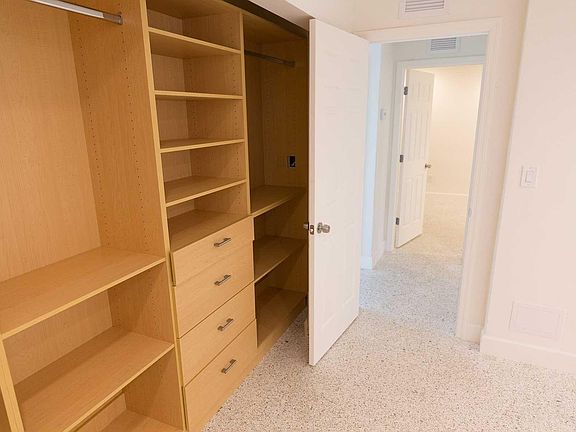 Closet System